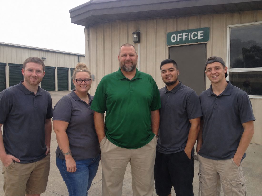 Pest control professionals in Tulare, CA